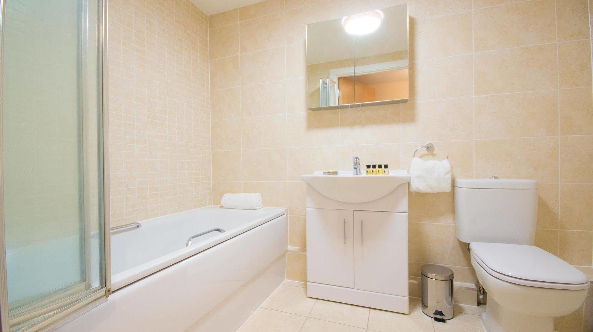 Arnos Apartments Finchley Bagian luar foto