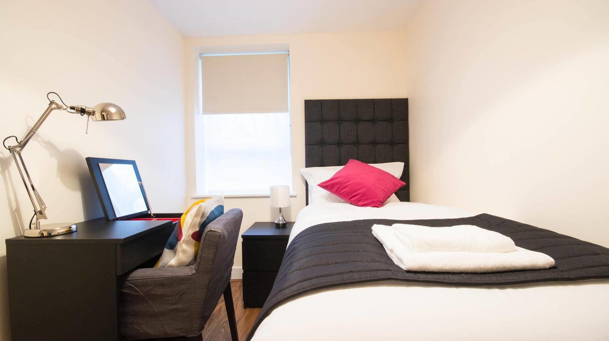 Arnos Apartments Finchley Bagian luar foto