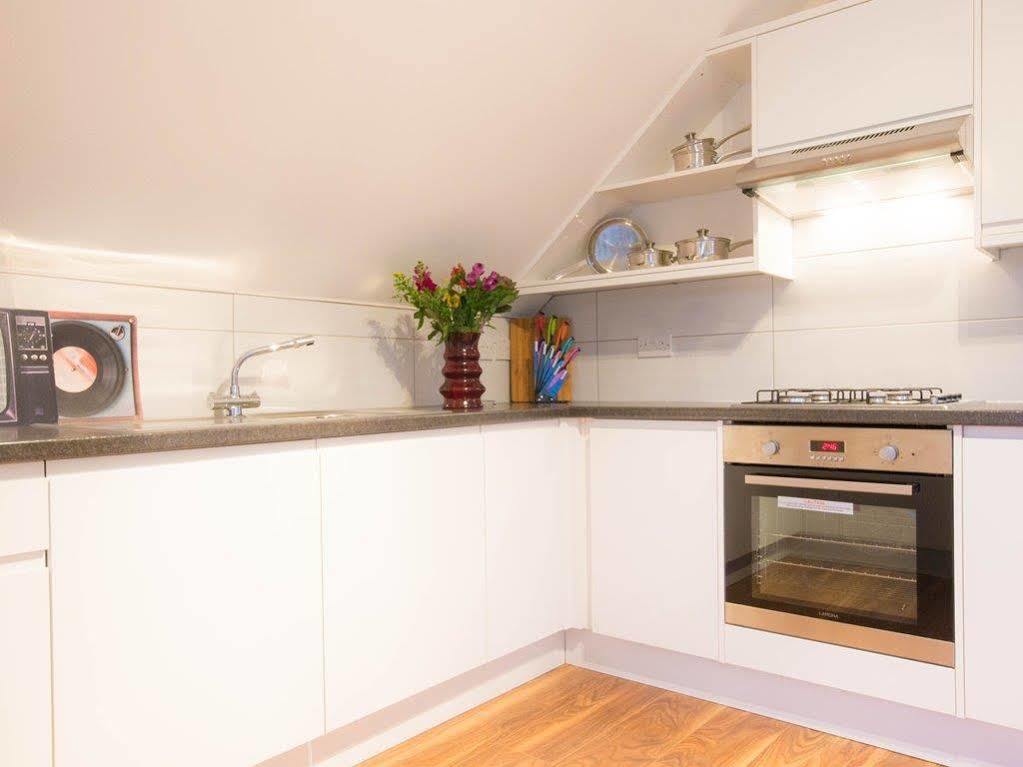 Arnos Apartments Finchley Bagian luar foto