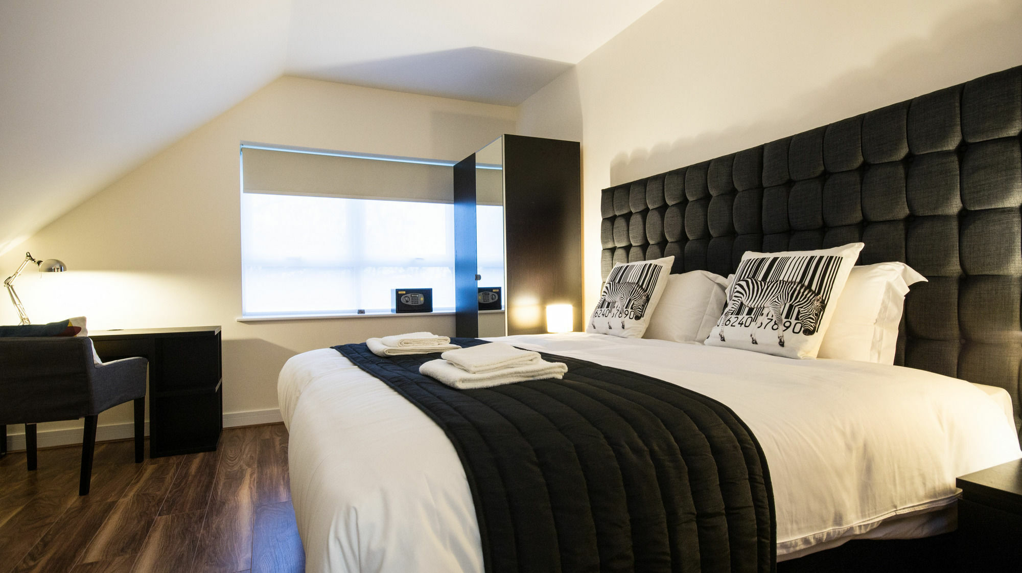 Arnos Apartments Finchley Bagian luar foto